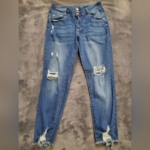 Womens size 10 skinny jeans.